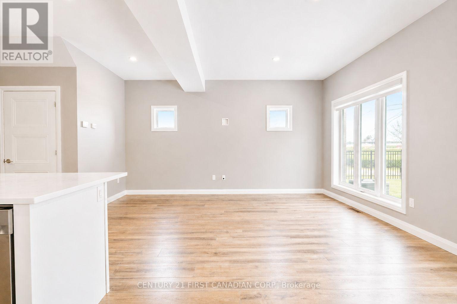 52 - 1 Miller Drive, Lucan Biddulph, Ontario  N0M 2J0 - Photo 10 - X12823582