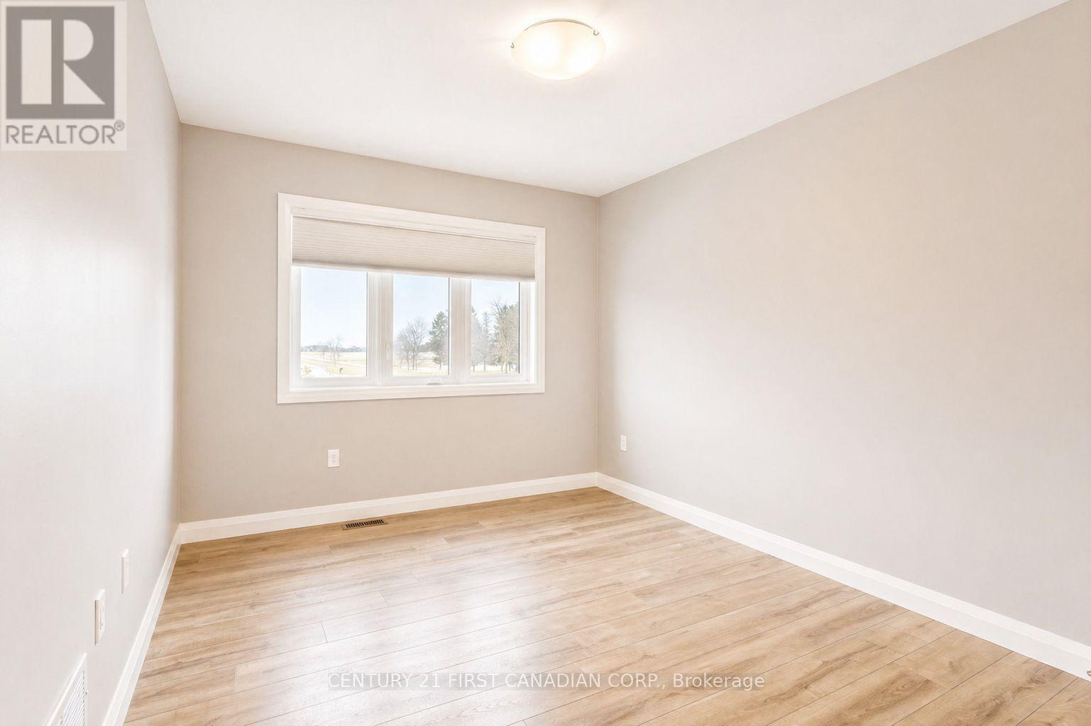 52 - 1 Miller Drive, Lucan Biddulph, Ontario  N0M 2J0 - Photo 17 - X12823582