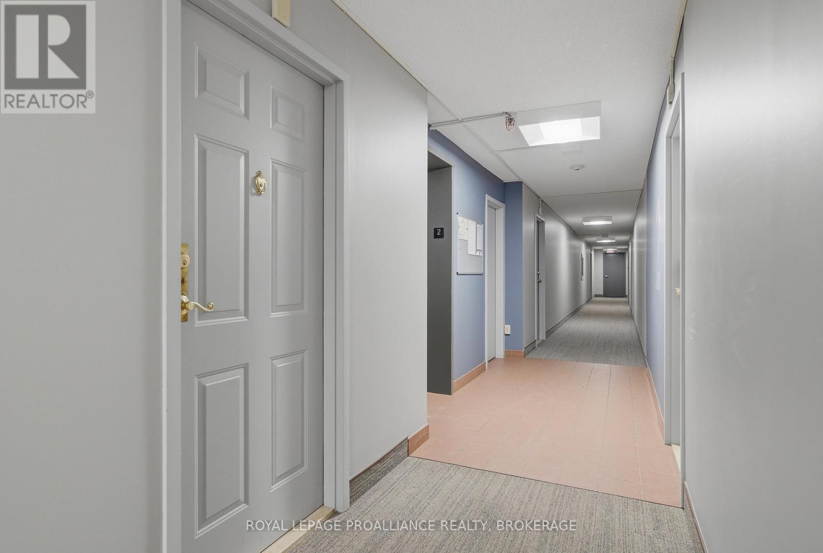 204 - 14 Greenview Drive, Kingston, Ontario  K7M 7T5 - Photo 8 - X12803552