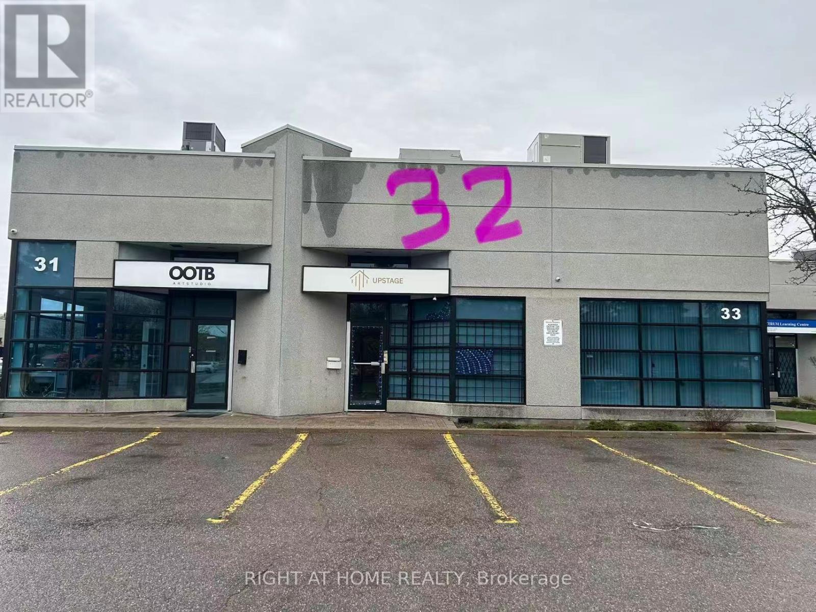 32 - 145 Royal Crest Court E, Markham, Ontario  L3R 9Z4 - Photo 2 - N13057528