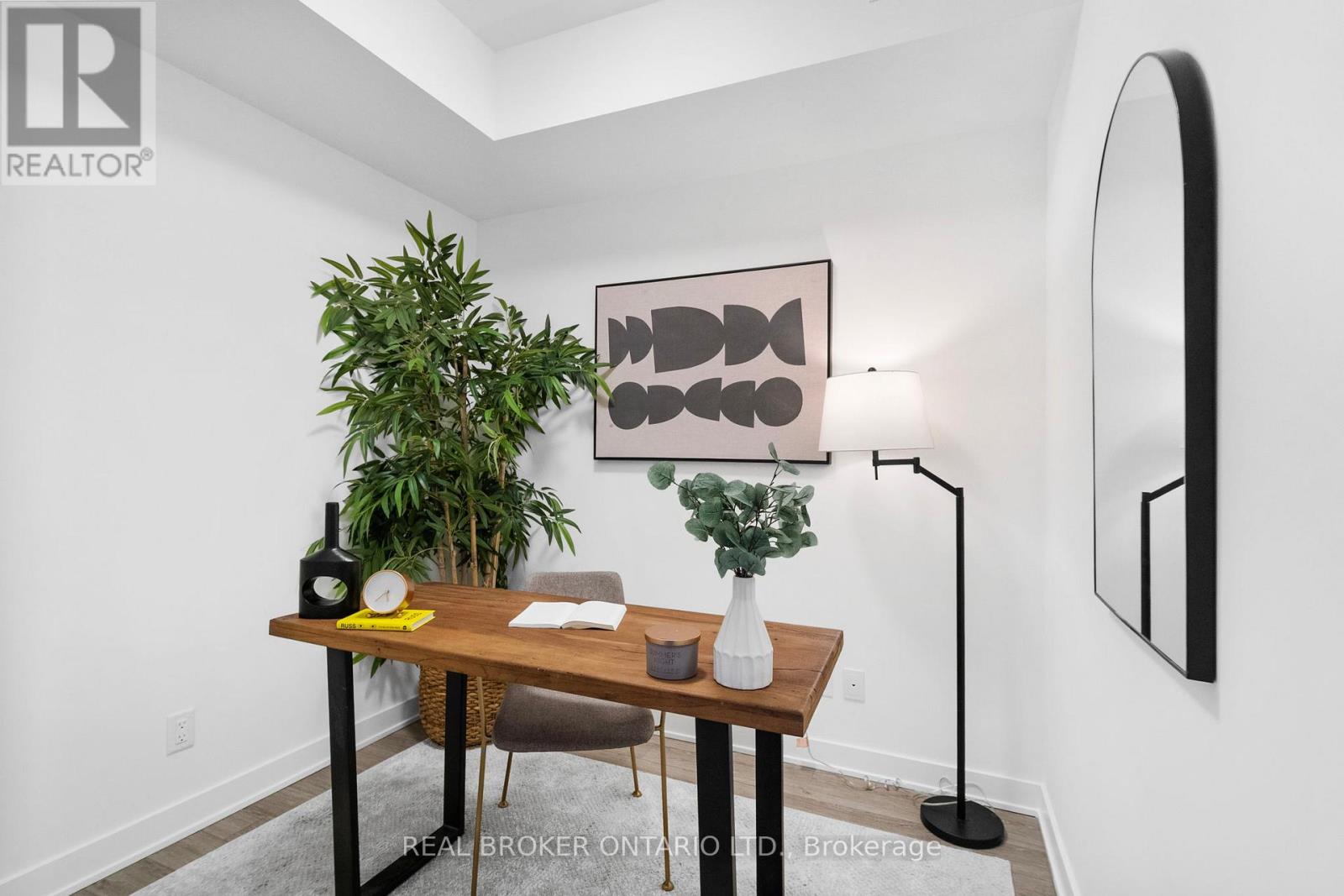 206 - 681 Yonge Street, Barrie, Ontario  L4N 4E8 - Photo 18 - S12775952