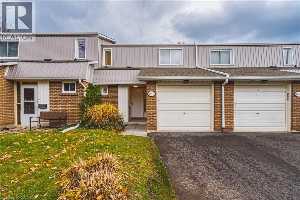 445 WOODVIEW Road Unit# 4, Burlington, Ontario