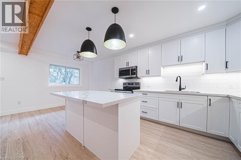 445 Woodview Road Unit# 4, Burlington, Ontario  L7N 2Z9 - Photo 4 - 40825546