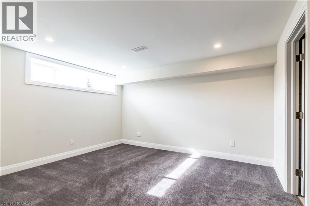 2337 Barclay Road, Burlington, Ontario  L7R 2B7 - Photo 23 - 40825486
