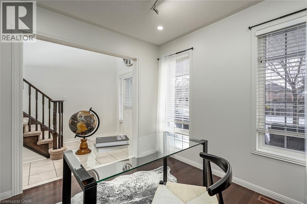 599 Caverhill Crescent, Milton, Ontario  L9T 5K1 - Photo 6 - 40825318