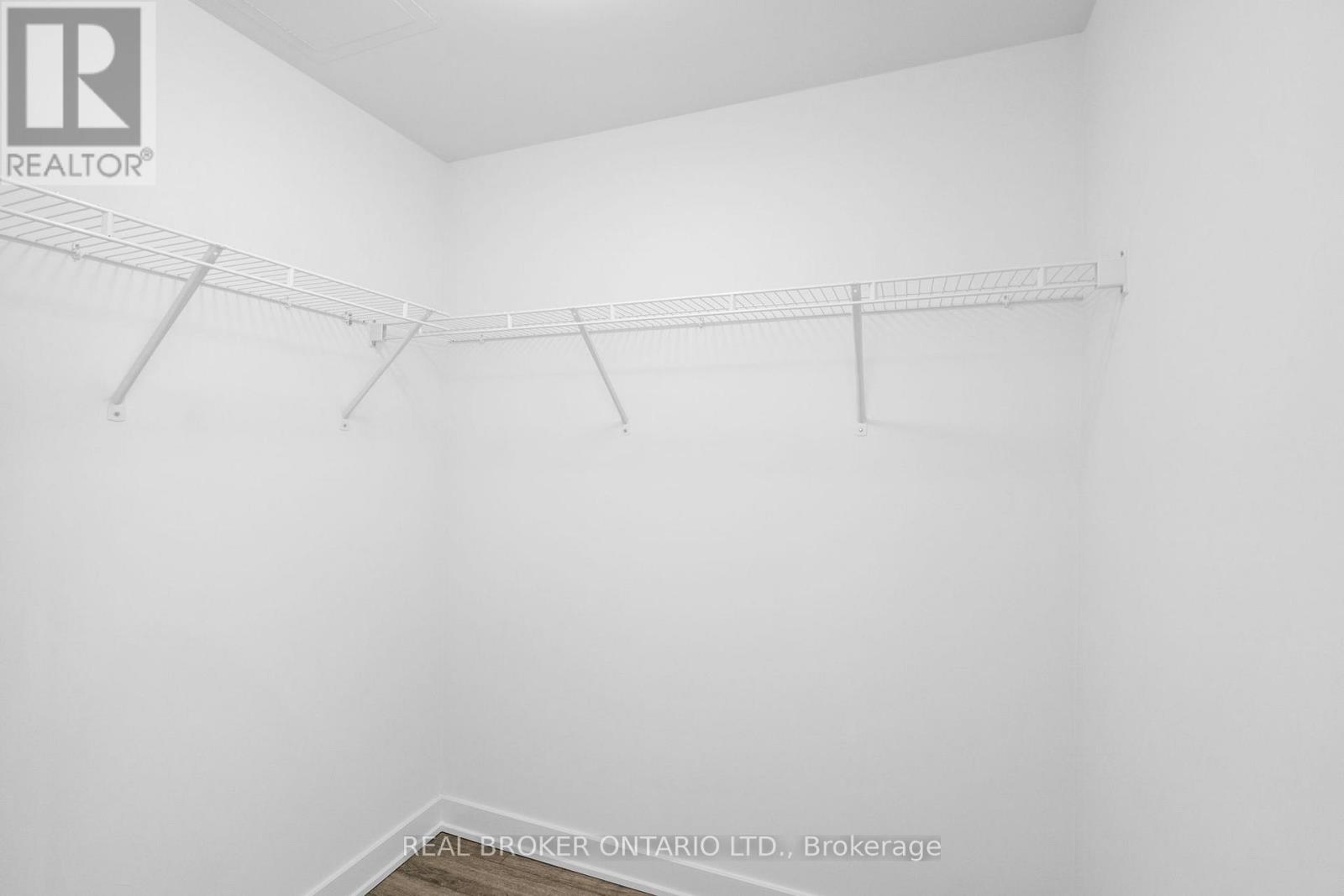 206 - 681 Yonge Street, Barrie, Ontario  L4N 4E8 - Photo 11 - S12775952