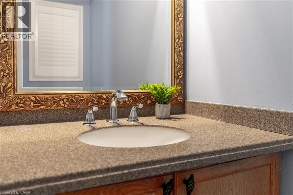 70 Morrison Crescent, Grimsby, Ontario  L3M 5K5 - Photo 8 - 40824394