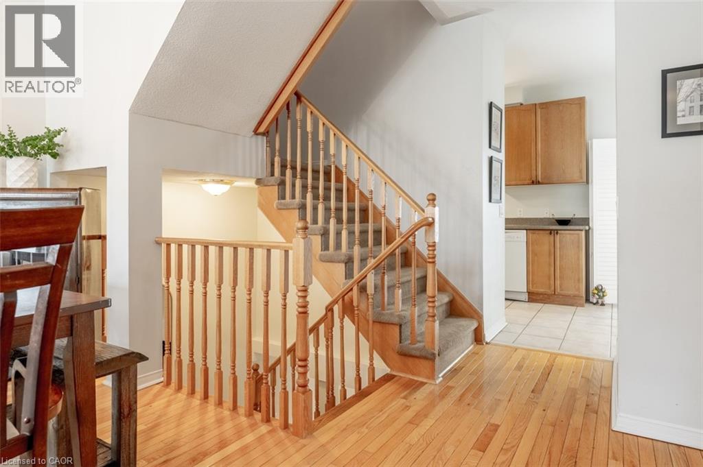 70 Morrison Crescent, Grimsby, Ontario  L3M 5K5 - Photo 9 - 40824394