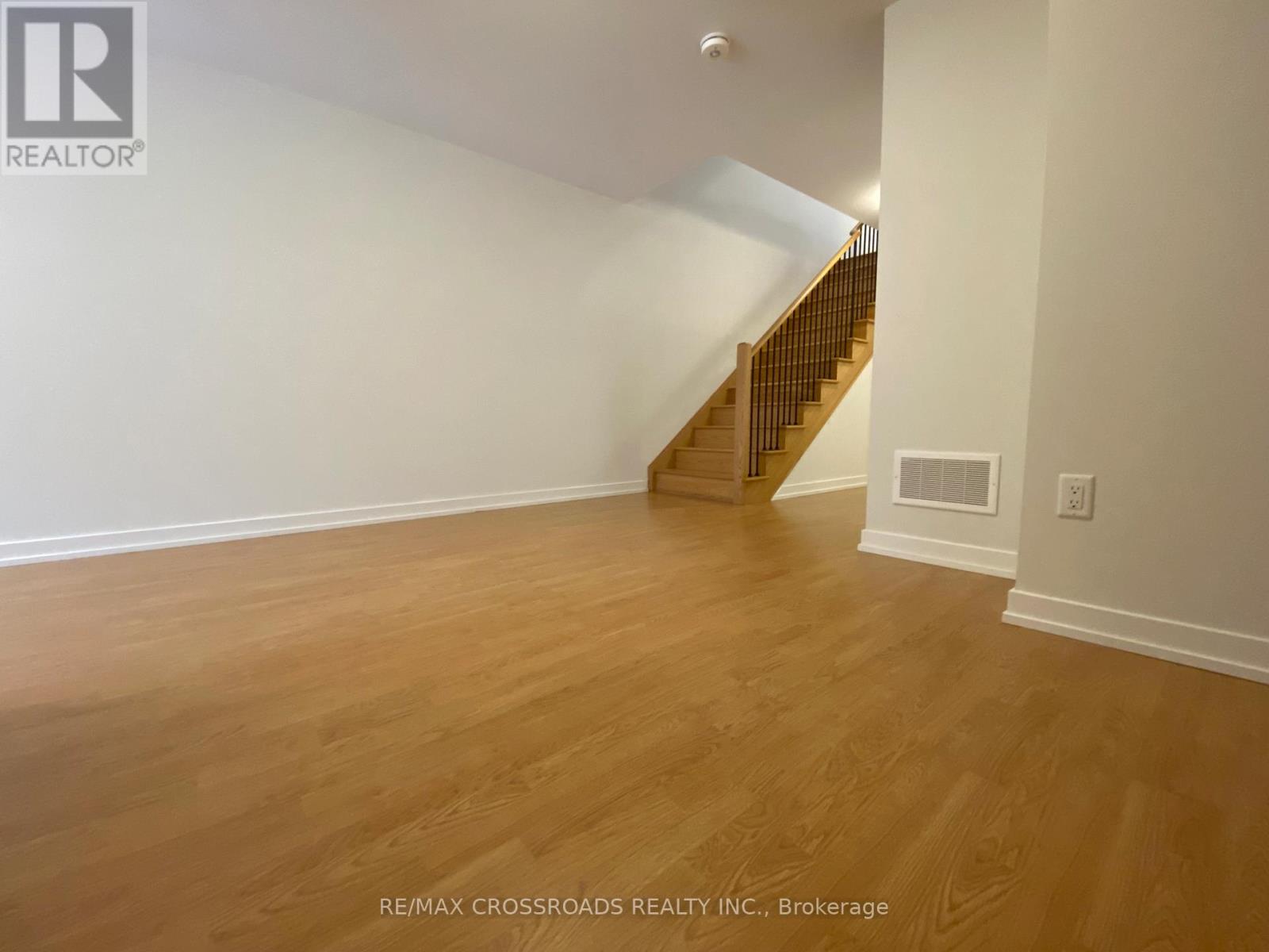 68 Stauffer Crescent, Markham, Ontario  L6B 1R1 - Photo 6 - N13061722