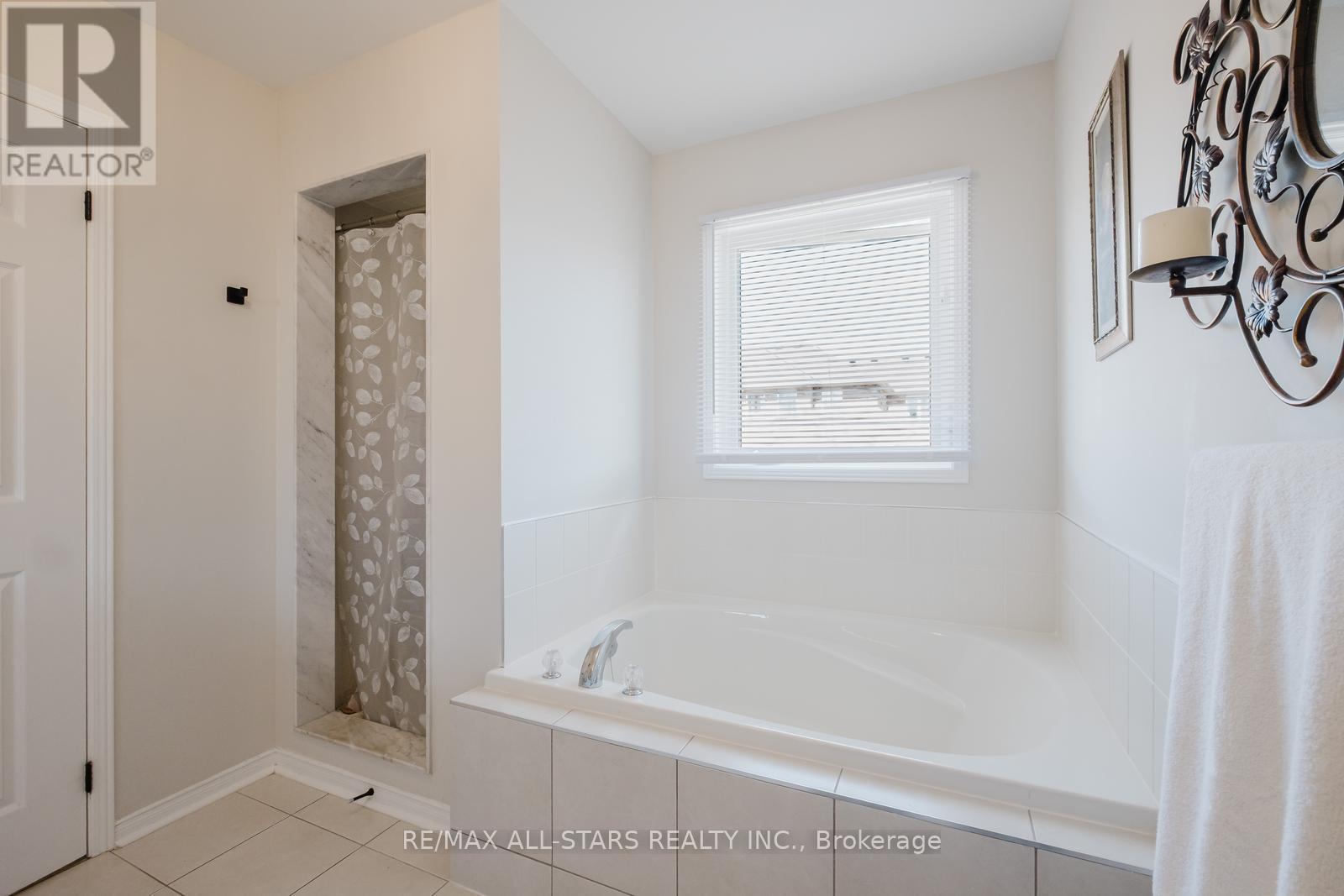 19 Coronet Street, Whitchurch-Stouffville, Ontario  L4A 0X8 - Photo 27 - N13061726