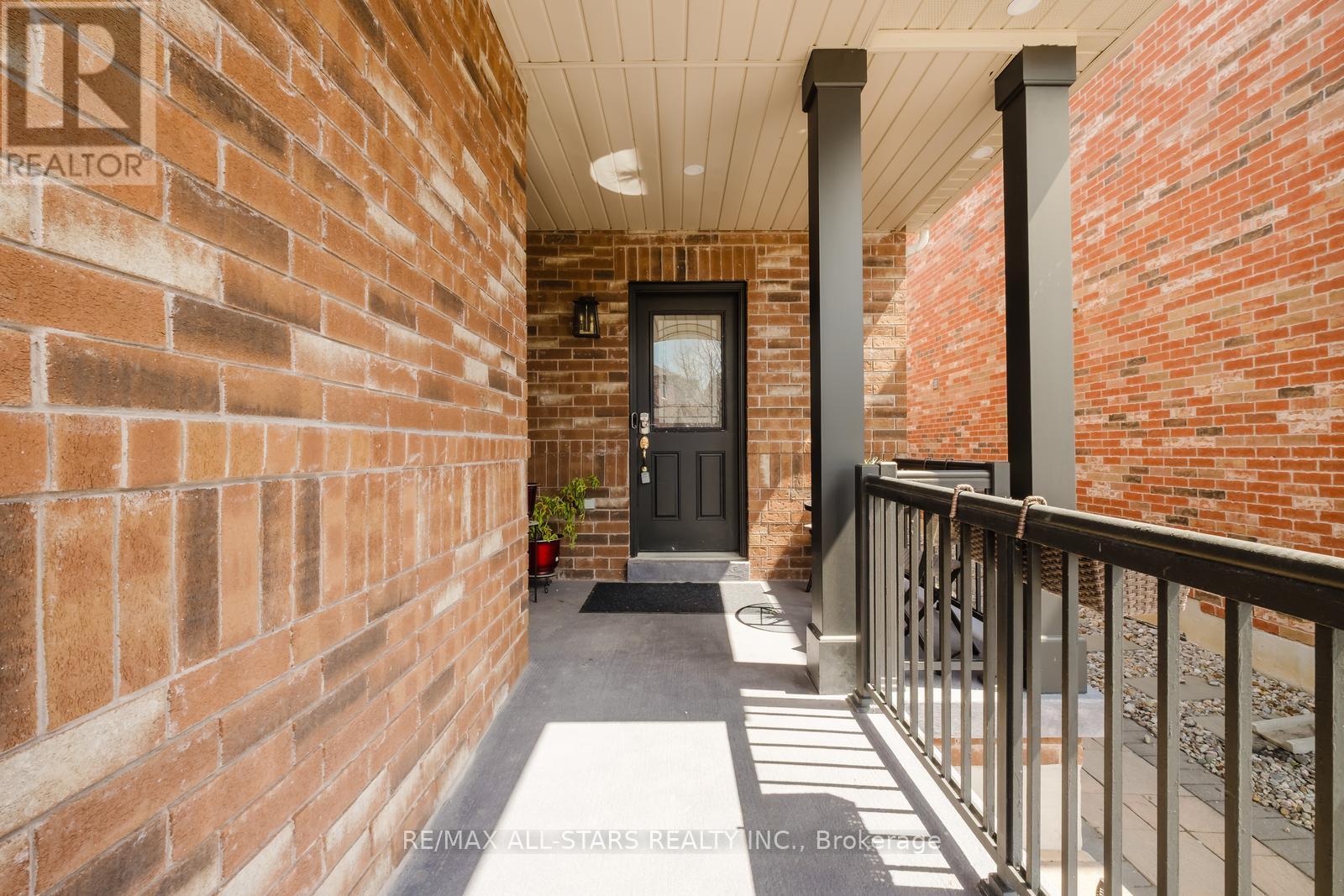 19 Coronet Street, Whitchurch-Stouffville, Ontario  L4A 0X8 - Photo 5 - N13061726