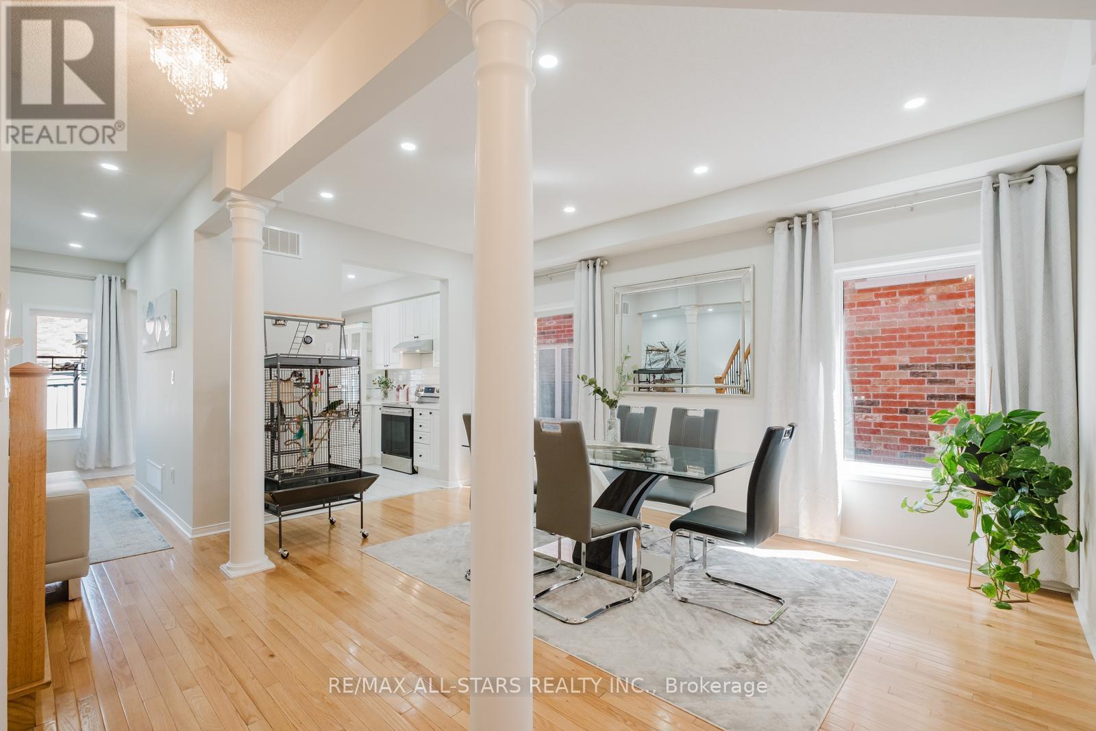 19 Coronet Street, Whitchurch-Stouffville, Ontario  L4A 0X8 - Photo 8 - N13061726