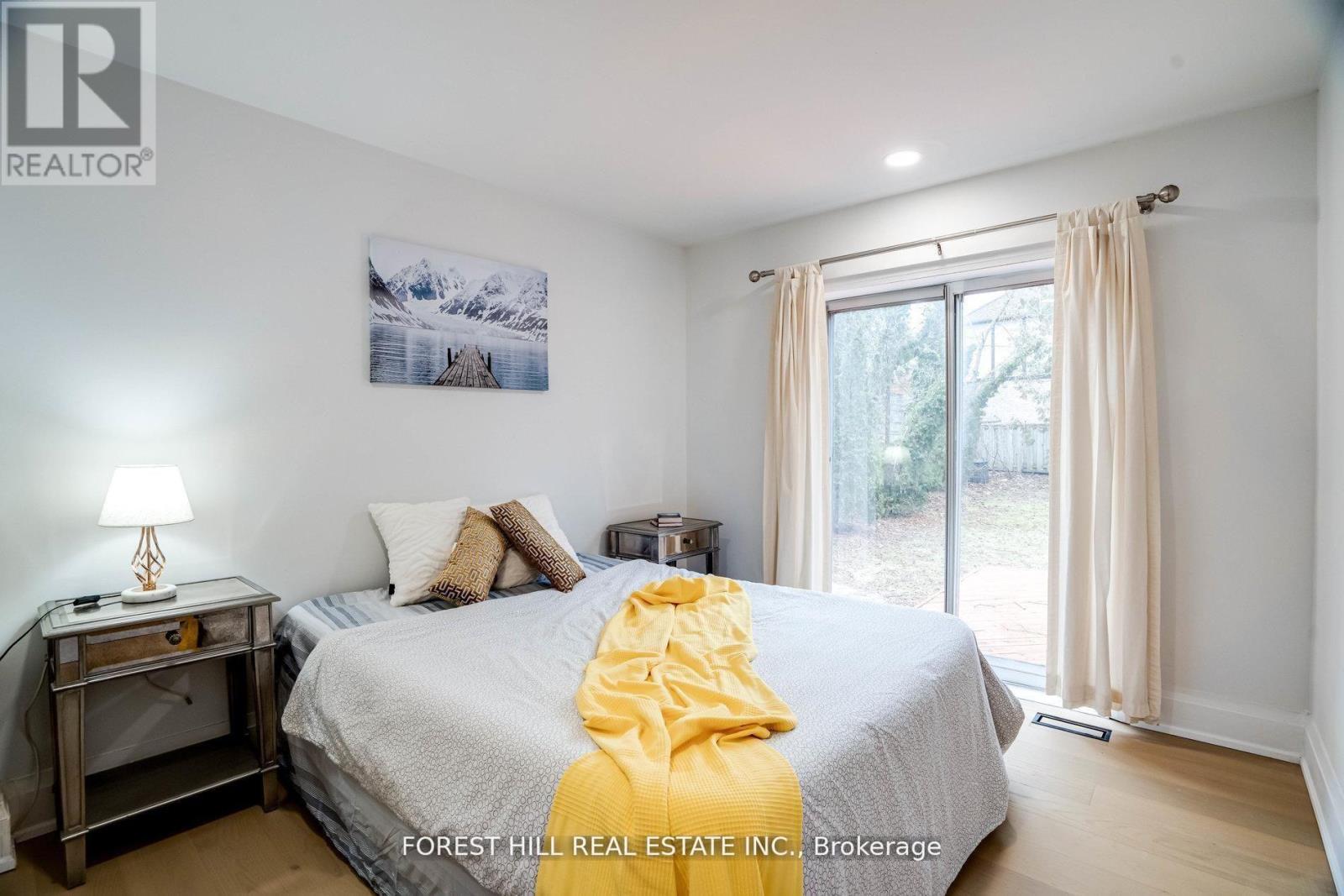 1 Willis Drive, Aurora, Ontario  L4G 2J8 - Photo 15 - N13061786