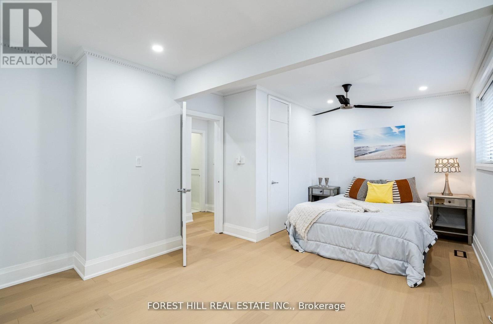 1 Willis Drive, Aurora, Ontario  L4G 2J8 - Photo 16 - N13061786