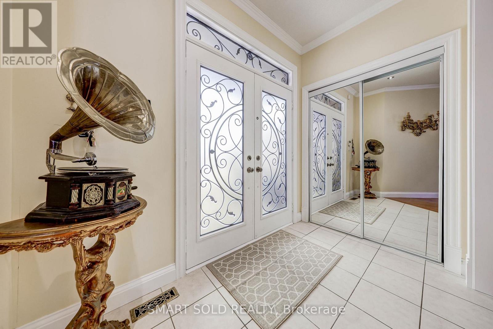 106 Wood Rim Drive, Richmond Hill, Ontario  L4E 4M9 - Photo 8 - N13061986