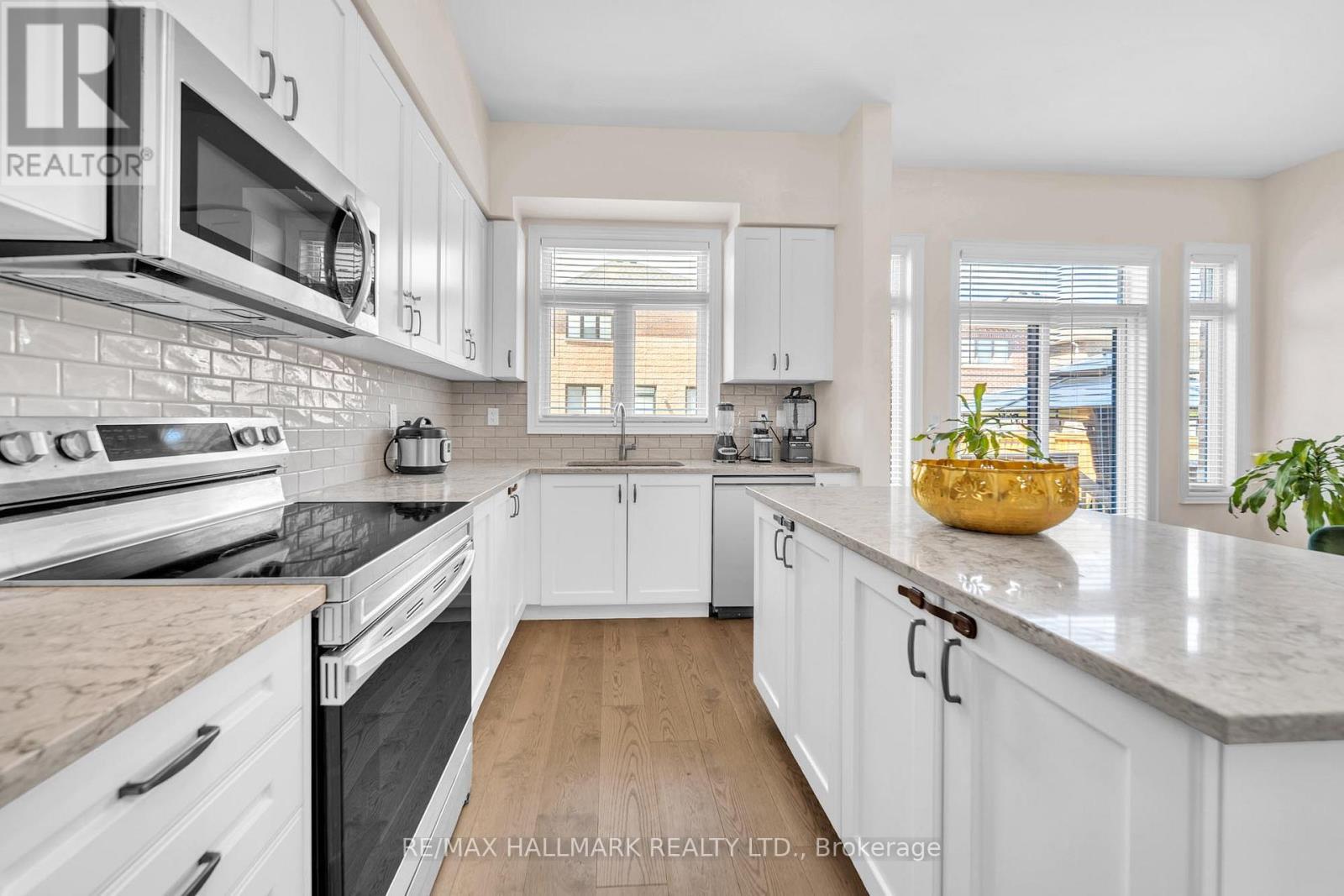 77 Terrain Court, East Gwillimbury, Ontario  L9N 0T2 - Photo 16 - N13061990