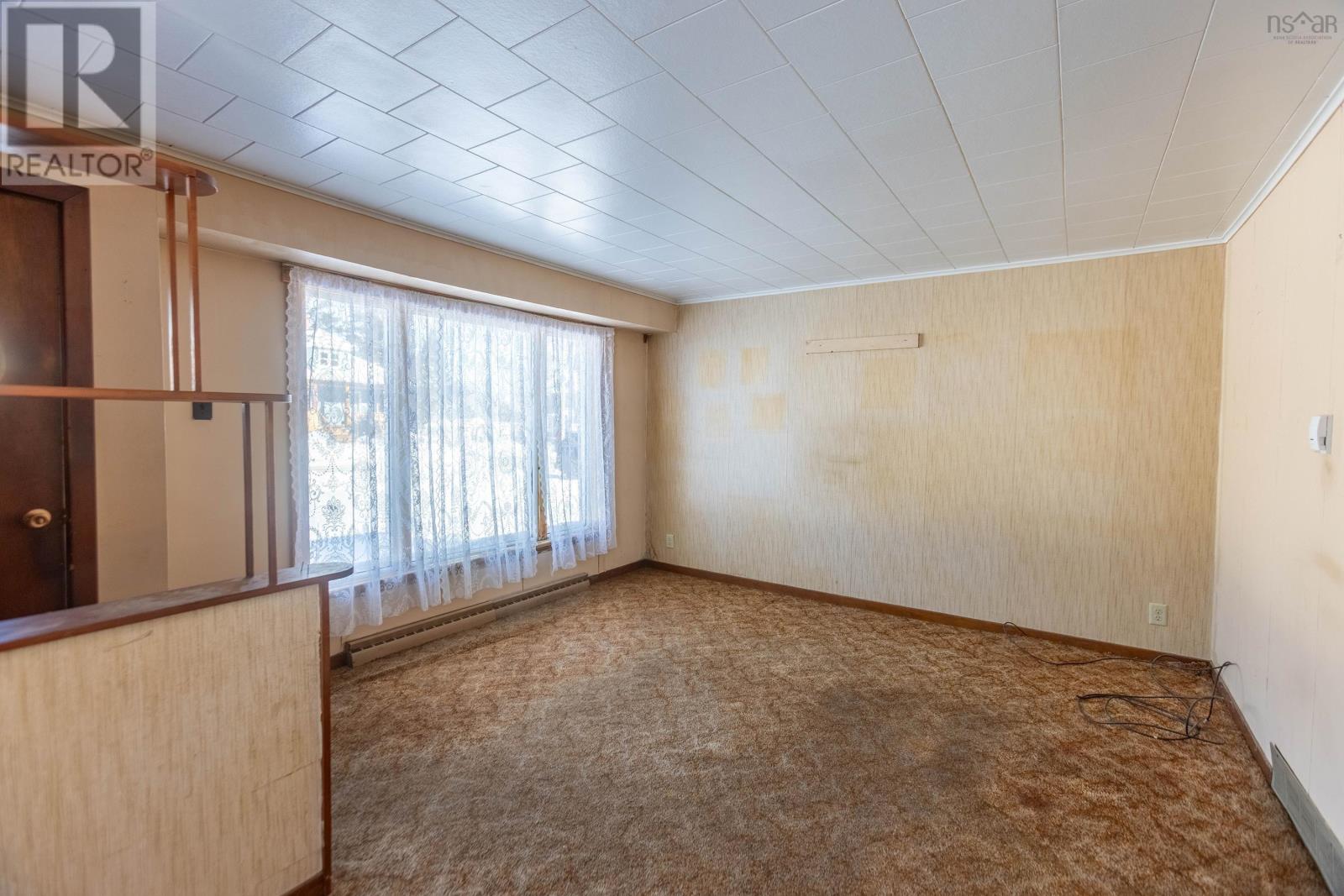 1 Boylston Avenue, Amherst, Nova Scotia  B4W 3W7 - Photo 12 - 202601764