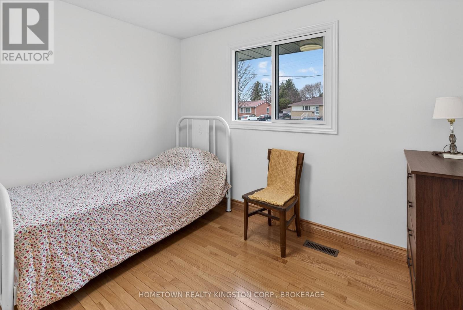 23 Fairfield Boulevard, Loyalist, Ontario  K7N 1L3 - Photo 13 - X13062090