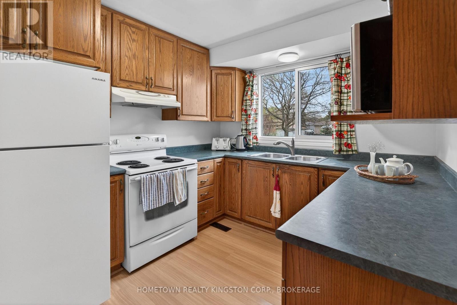 23 Fairfield Boulevard, Loyalist, Ontario  K7N 1L3 - Photo 8 - X13062090