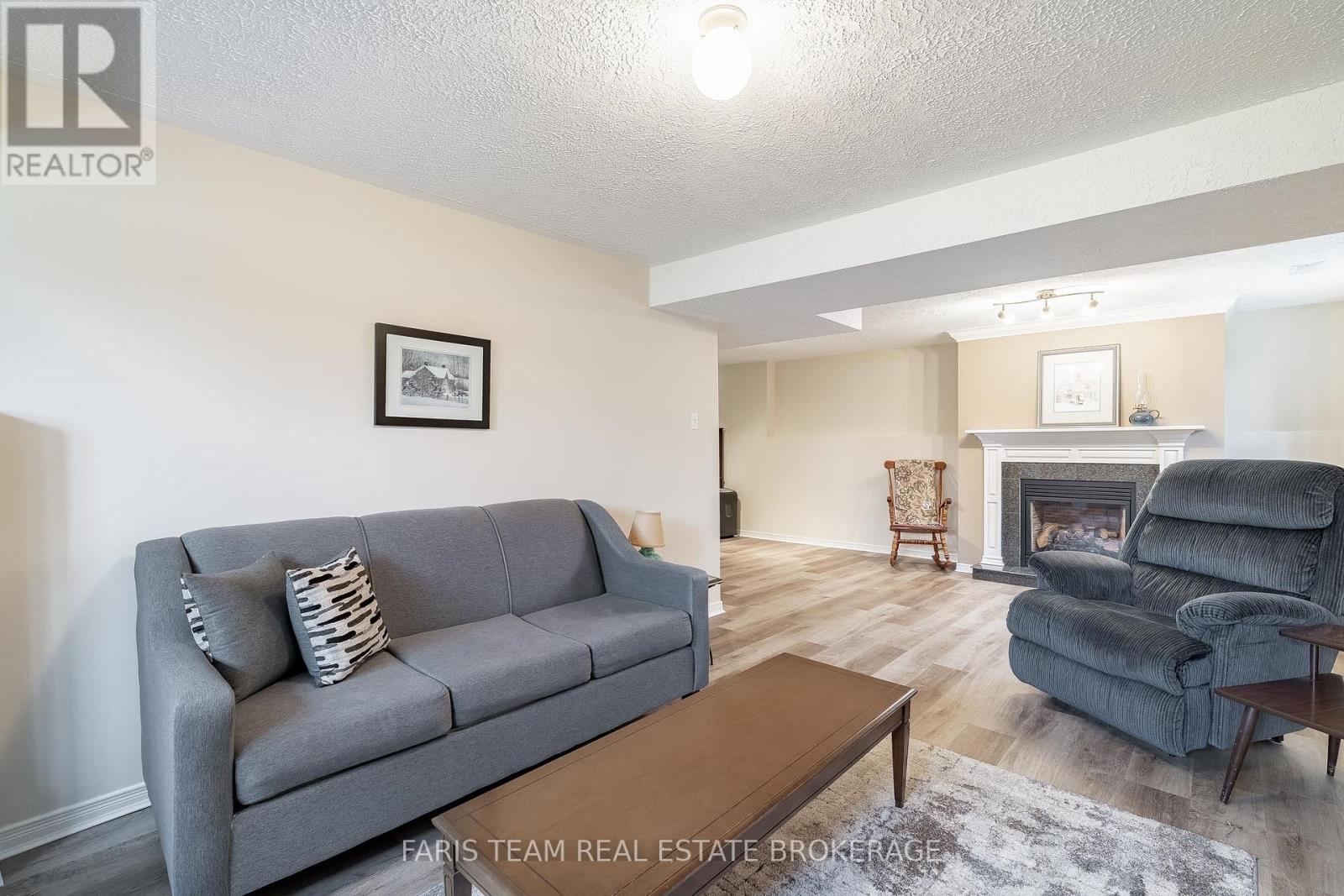 2 Sheffcote Street, Penetanguishene, Ontario  L9M 1W1 - Photo 22 - S13061822