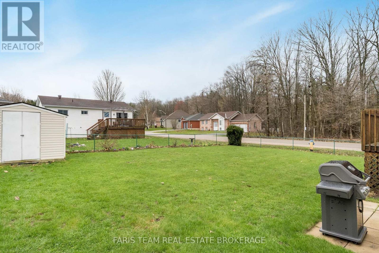 2 Sheffcote Street, Penetanguishene, Ontario  L9M 1W1 - Photo 33 - S13061822