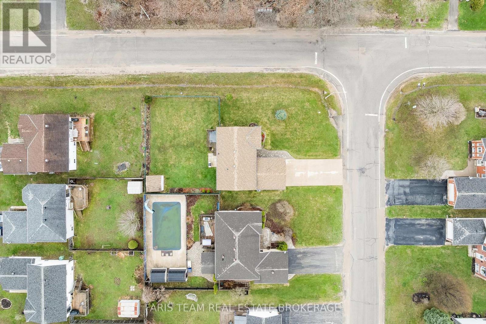 2 Sheffcote Street, Penetanguishene, Ontario  L9M 1W1 - Photo 38 - S13061822