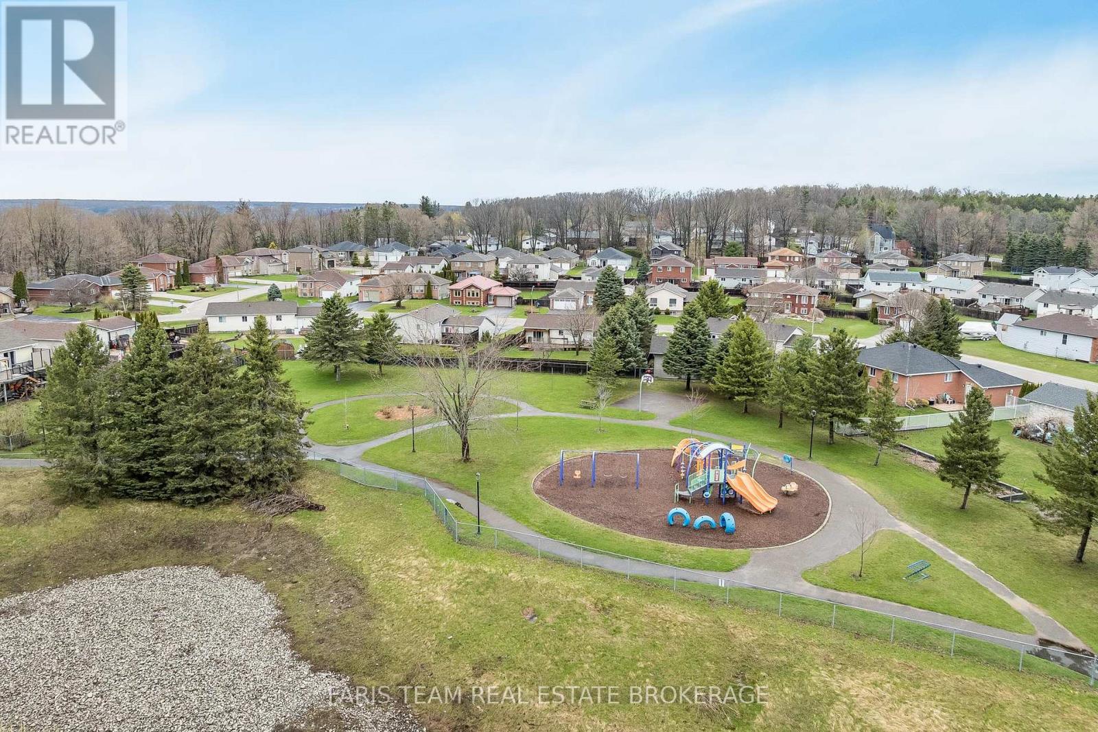 2 Sheffcote Street, Penetanguishene, Ontario  L9M 1W1 - Photo 43 - S13061822