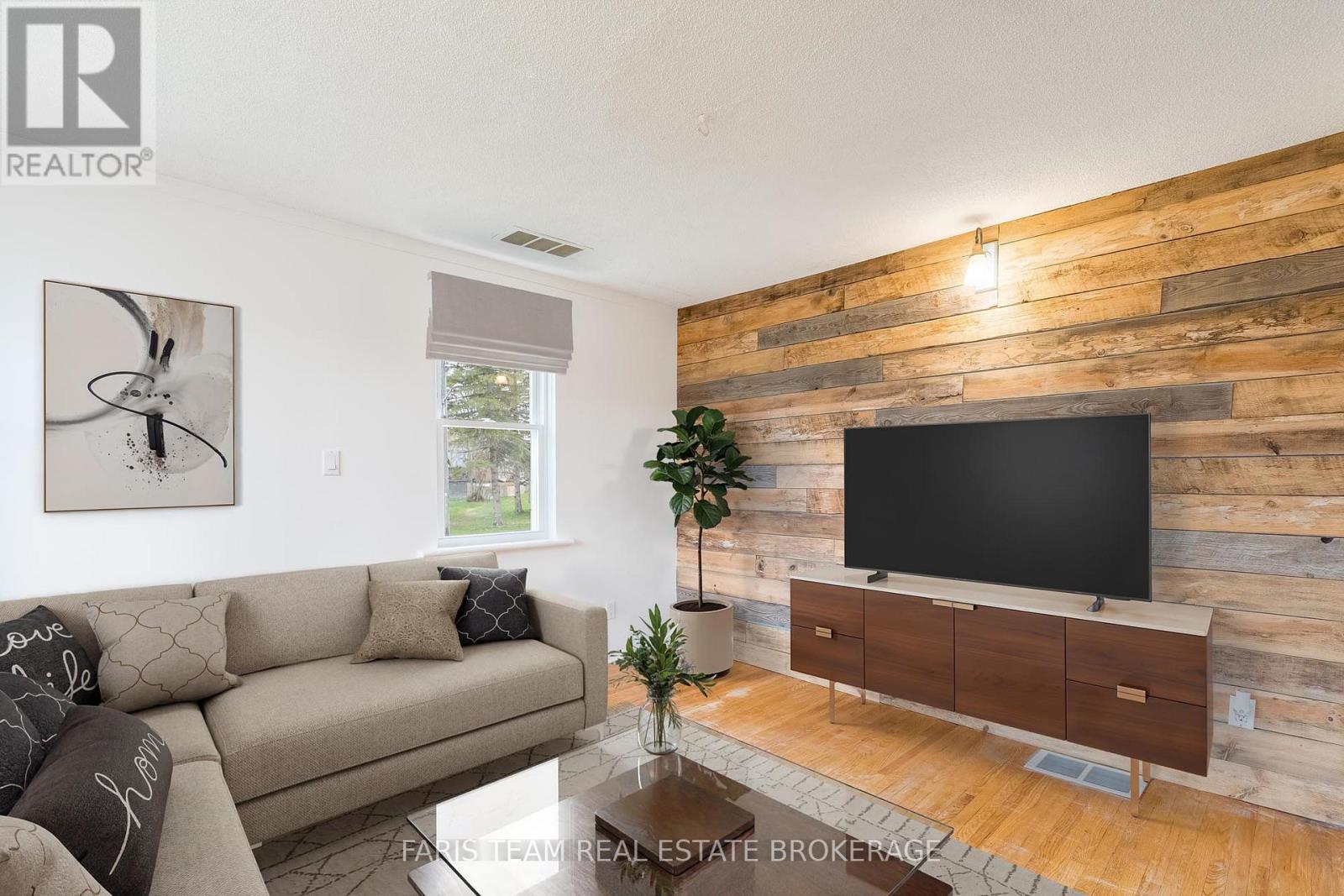 222 William Street, Clearview, Ontario  L0M 1S0 - Photo 14 - S13061908