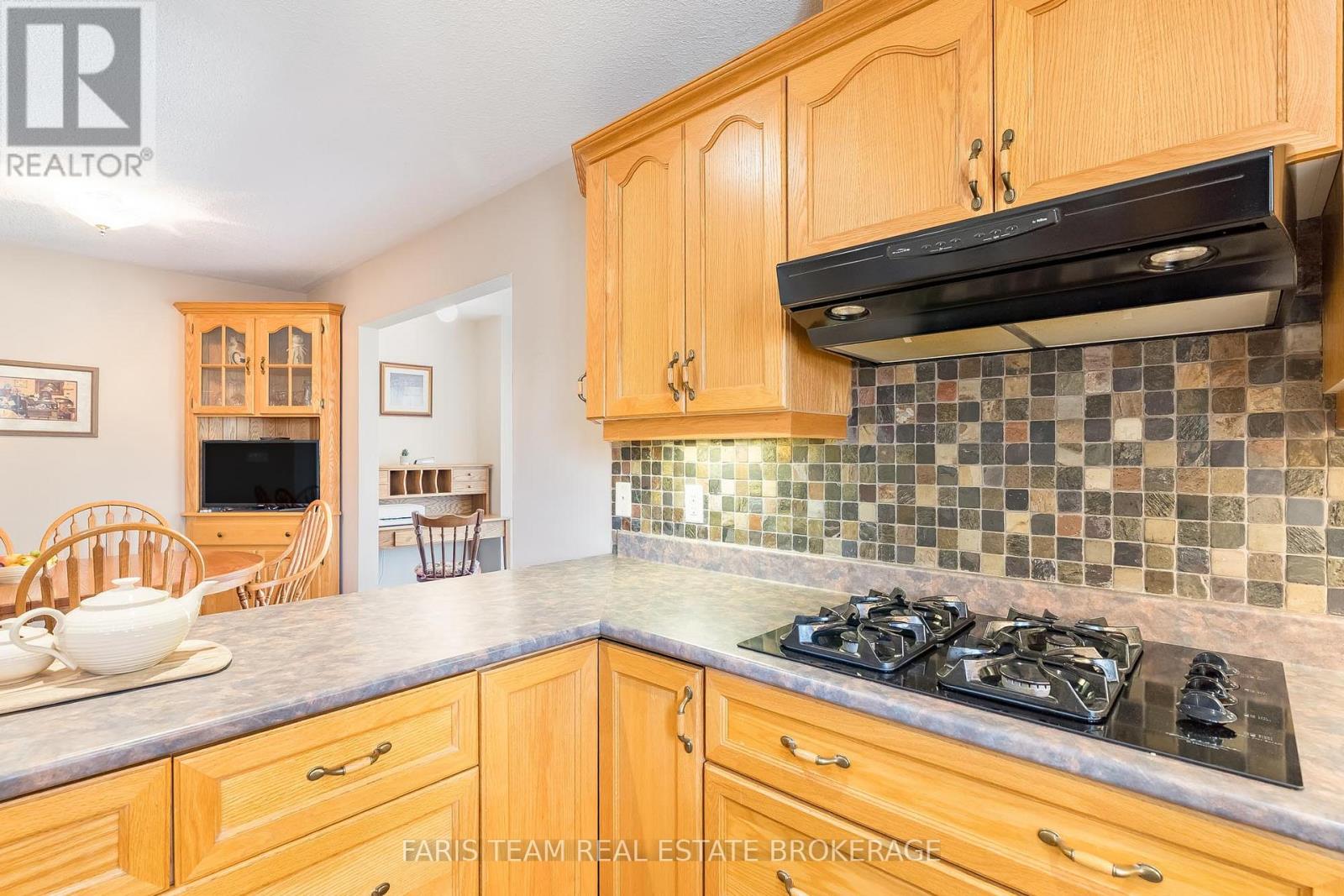 5 Blake Court, Wasaga Beach, Ontario  L9Z 1R8 - Photo 11 - S13061980