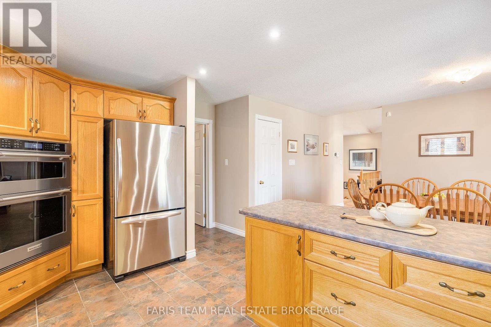 5 Blake Court, Wasaga Beach, Ontario  L9Z 1R8 - Photo 13 - S13061980