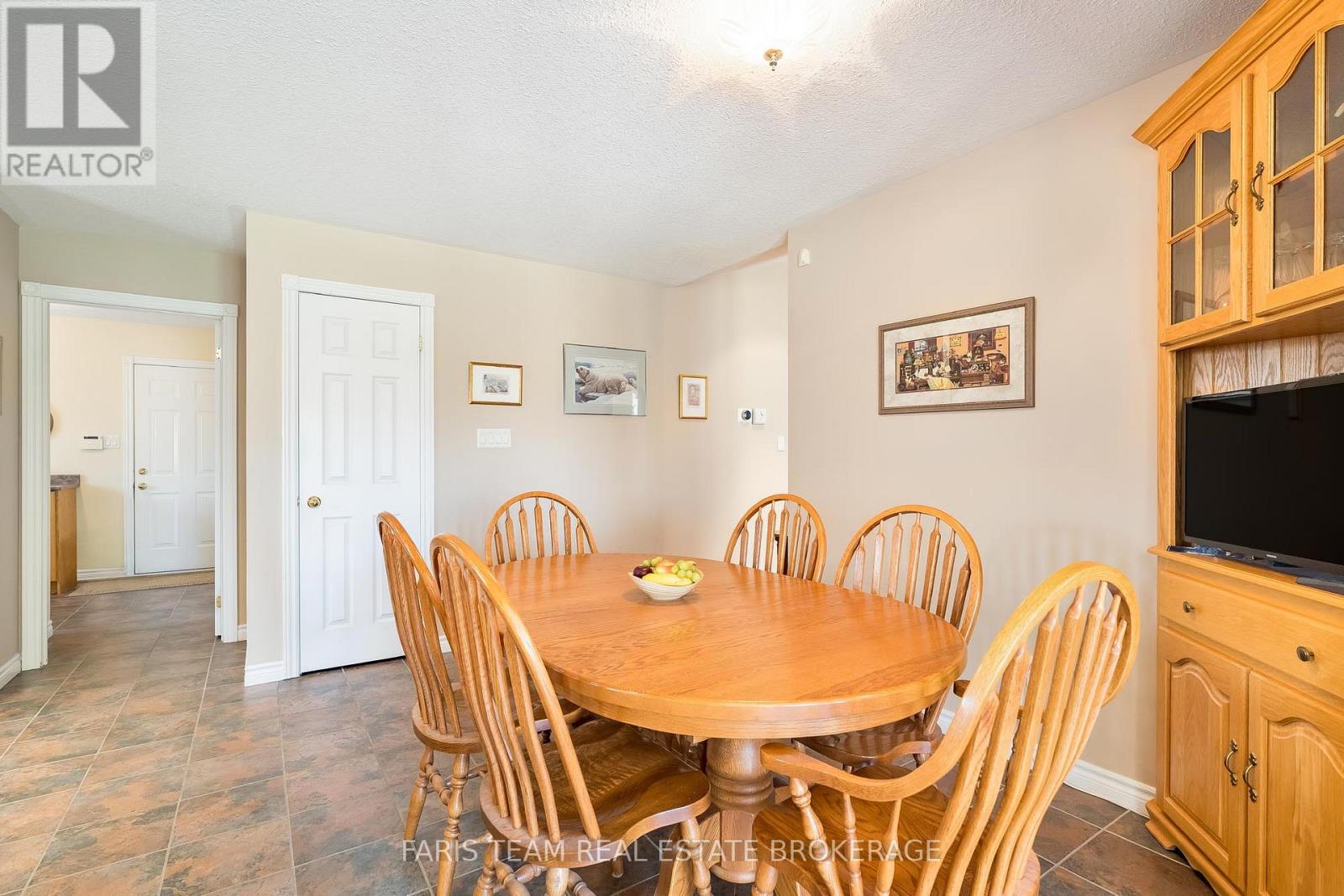 5 Blake Court, Wasaga Beach, Ontario  L9Z 1R8 - Photo 14 - S13061980