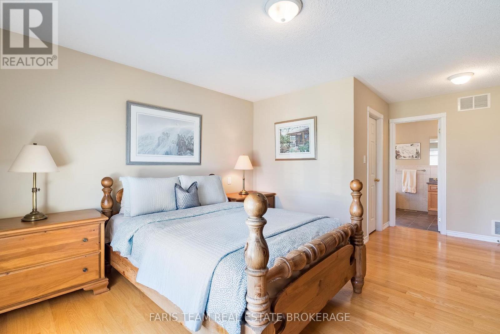 5 Blake Court, Wasaga Beach, Ontario  L9Z 1R8 - Photo 22 - S13061980