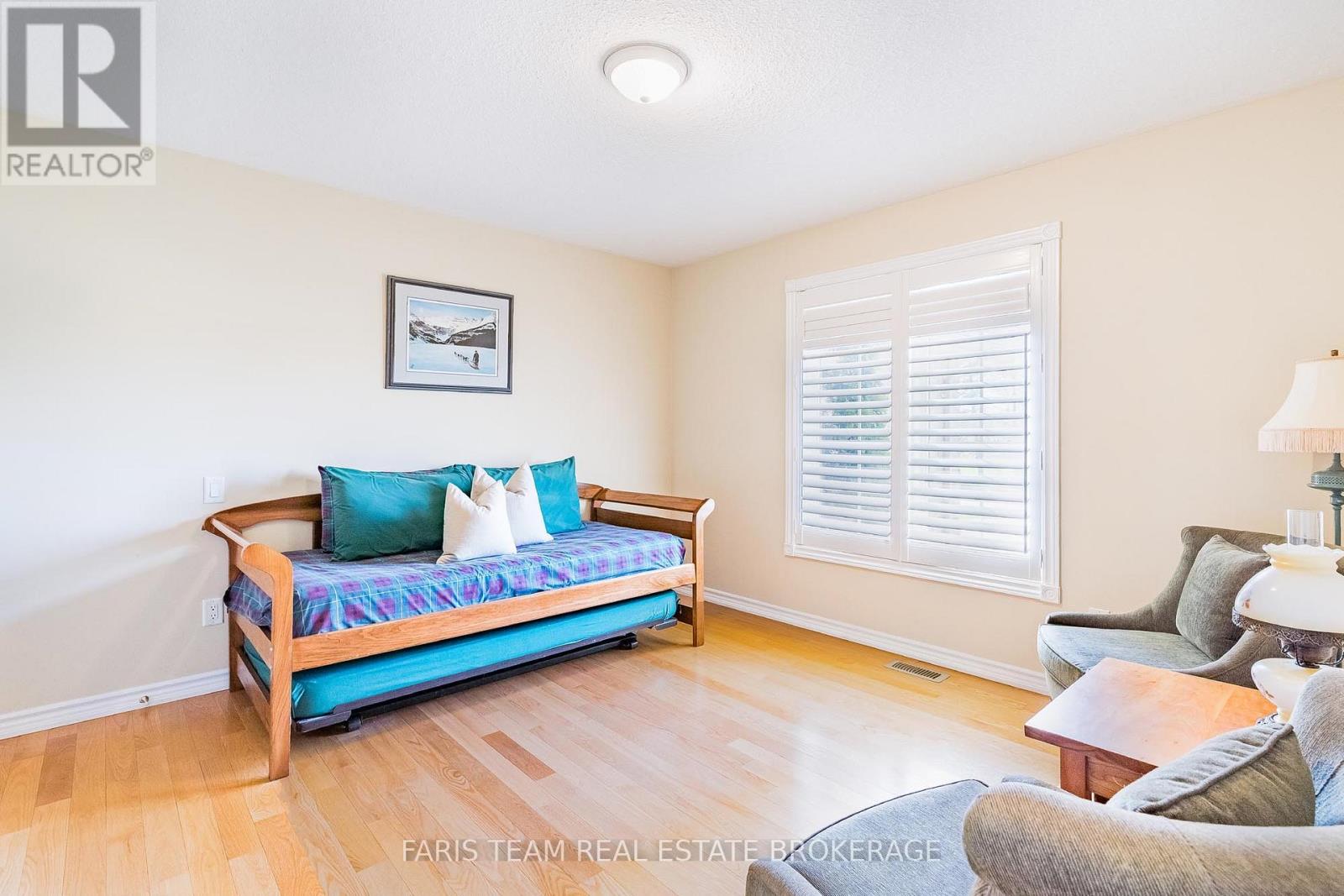 5 Blake Court, Wasaga Beach, Ontario  L9Z 1R8 - Photo 25 - S13061980