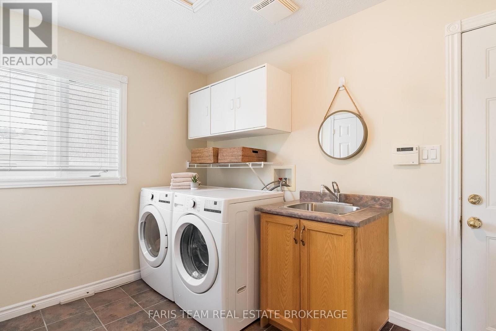 5 Blake Court, Wasaga Beach, Ontario  L9Z 1R8 - Photo 28 - S13061980