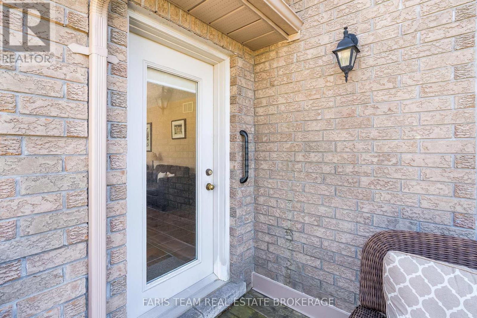 5 Blake Court, Wasaga Beach, Ontario  L9Z 1R8 - Photo 38 - S13061980