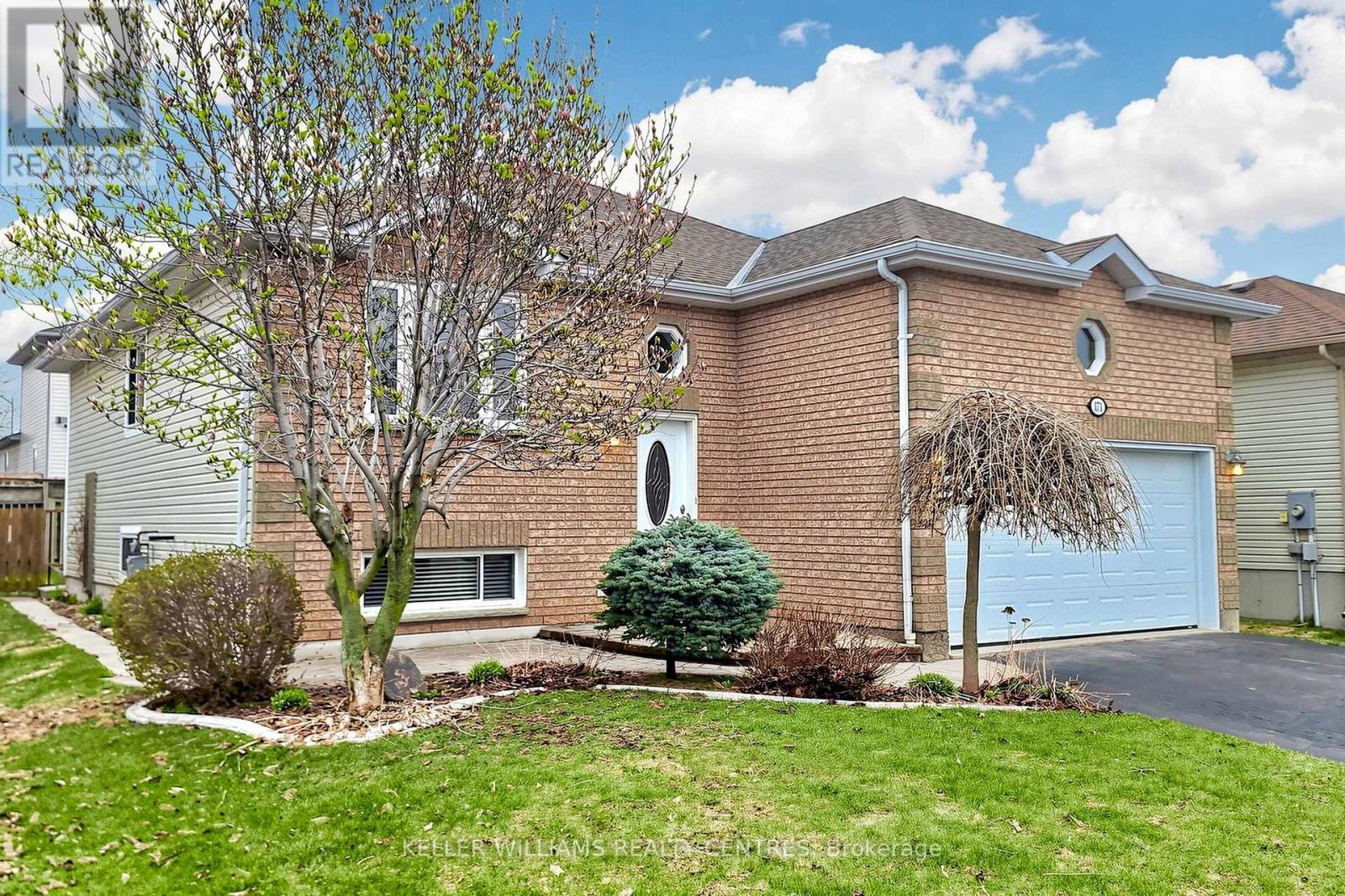 171 Marsellus Drive, Barrie, Ontario  L4N 8V7 - Photo 2 - S13062110