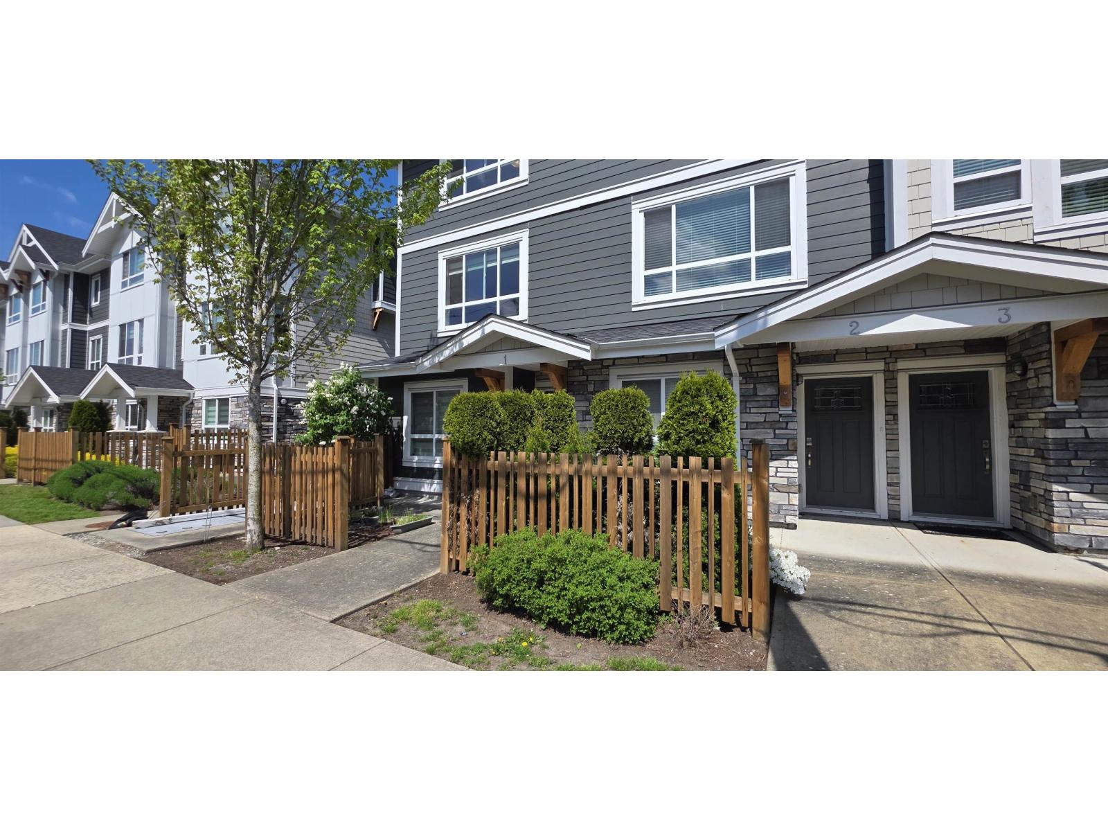 1 19753 55a Avenue, Langley, British Columbia  V3A 0J9 - Photo 27 - R3117564