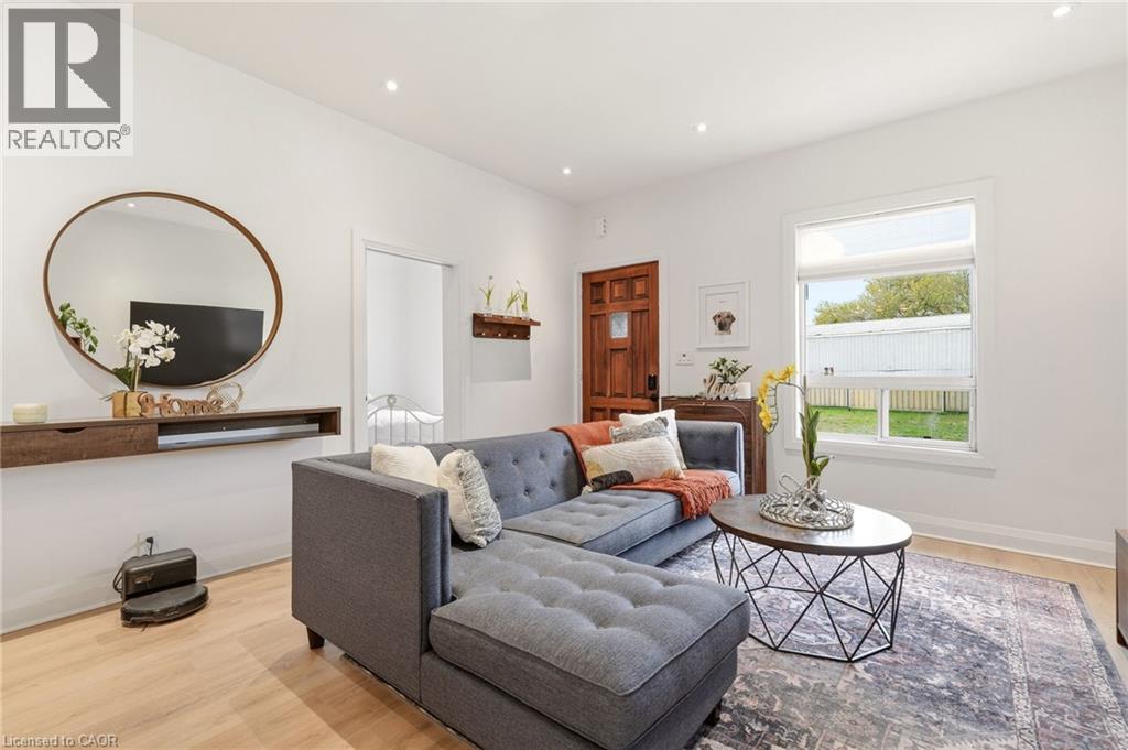 14 Holme Street, Brantford, Ontario  N3T 4Z6 - Photo 5 - 40819067