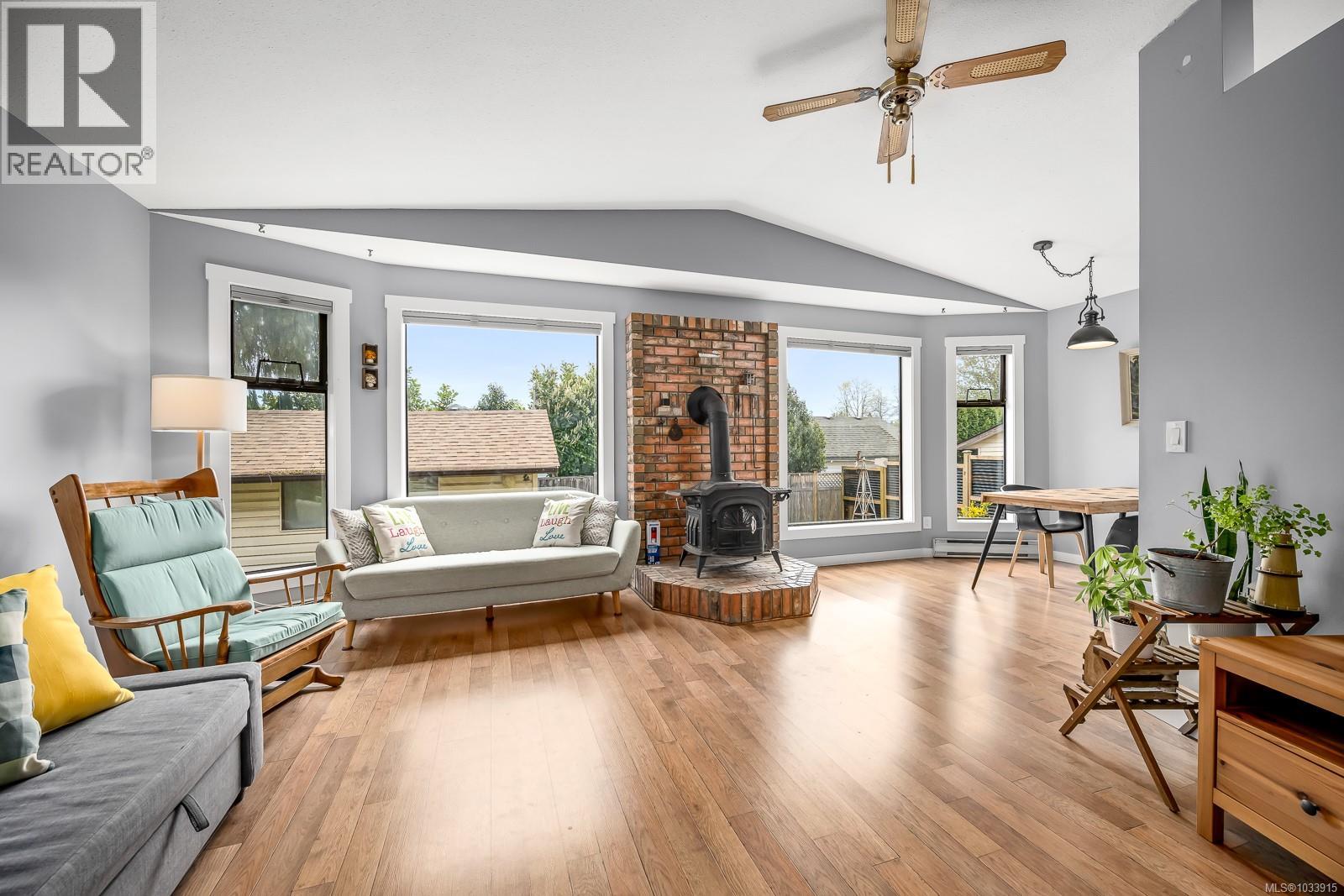 2301 6th St E, Courtenay, British Columbia  V9N 7T8 - Photo 13 - 1033915