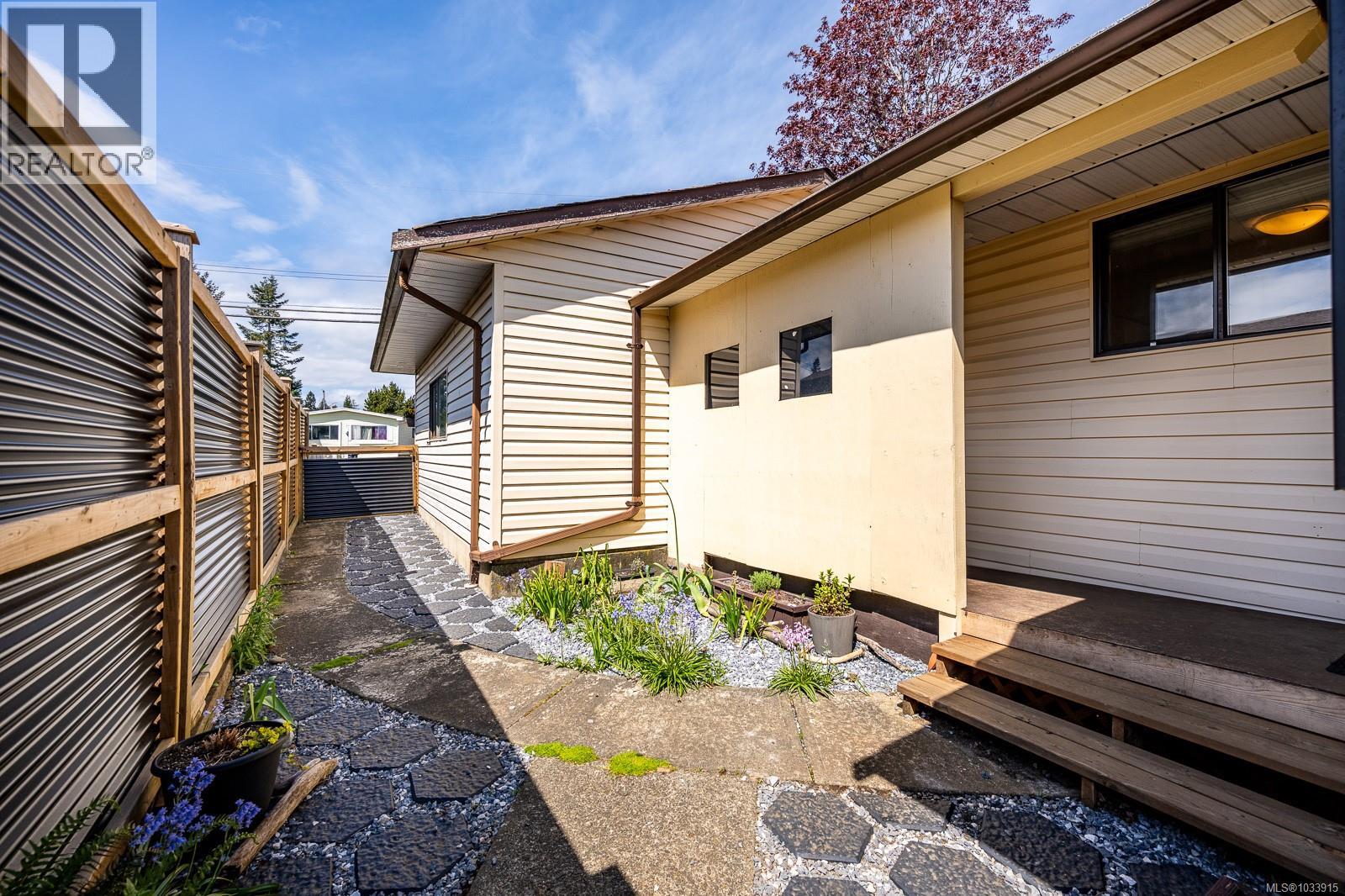 2301 6th St E, Courtenay, British Columbia  V9N 7T8 - Photo 33 - 1033915