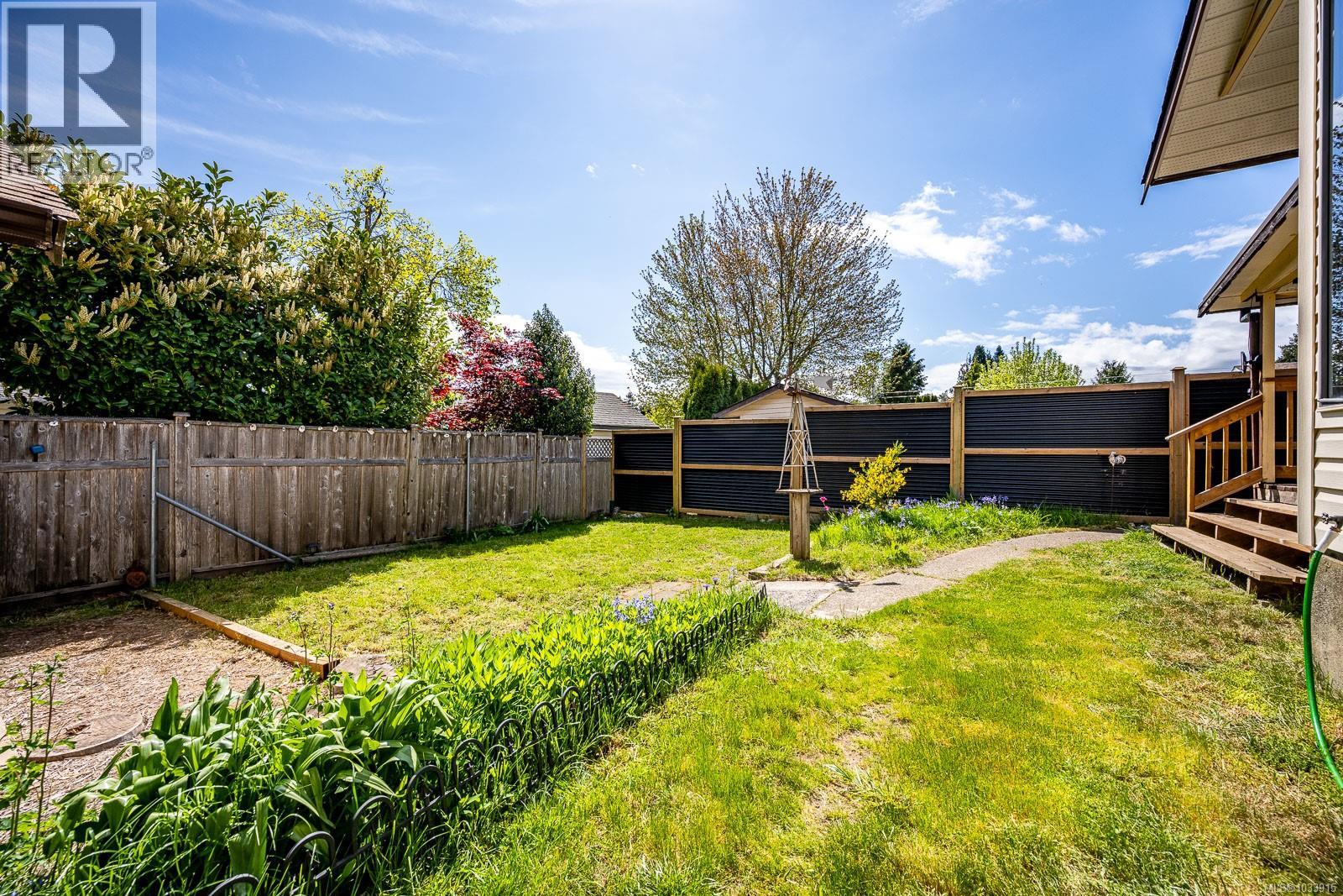 2301 6th St E, Courtenay, British Columbia  V9N 7T8 - Photo 38 - 1033915