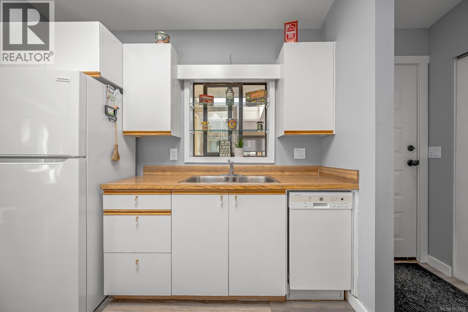 2301 6th St E, Courtenay, British Columbia  V9N 7T8 - Photo 6 - 1033915