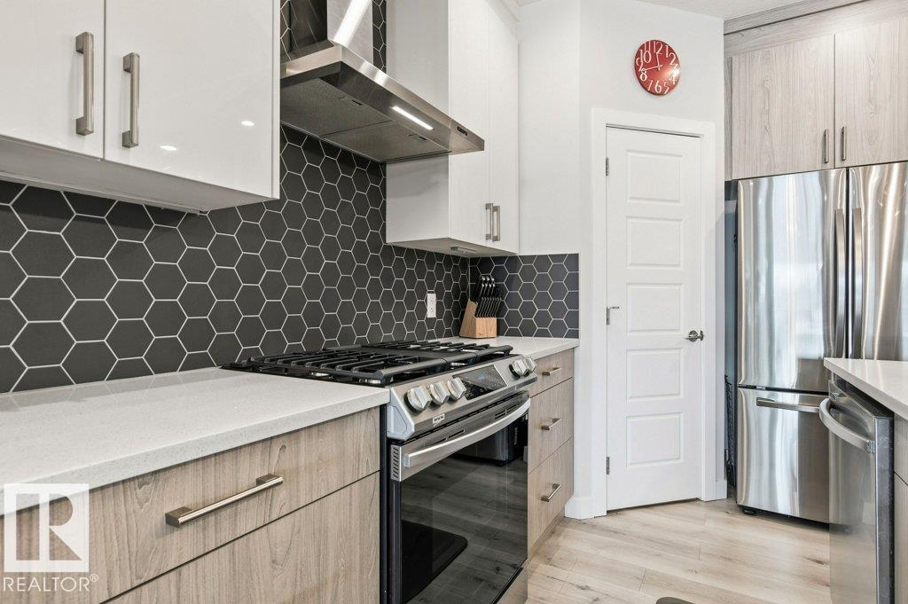 8018 Kiriak Li Sw, Edmonton, Alberta  T6W 4V1 - Photo 4 - E4484803