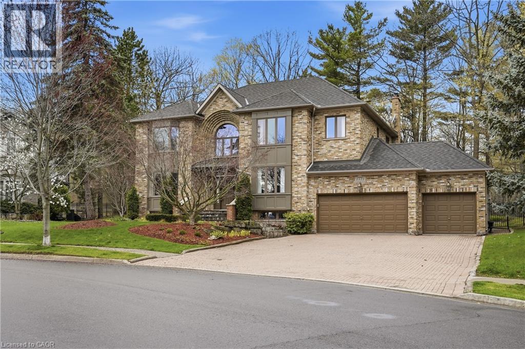 1121 FORESTVALE Drive, Burlington, Ontario