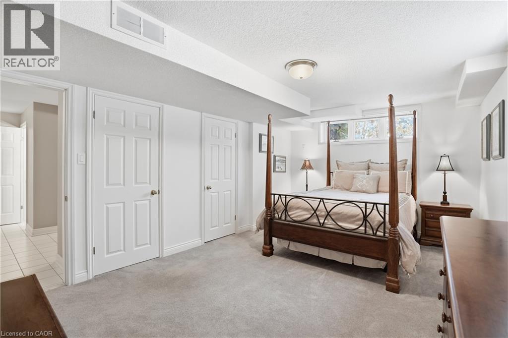 1121 Forestvale Drive, Burlington, Ontario  L7P 4W3 - Photo 35 - 40824925