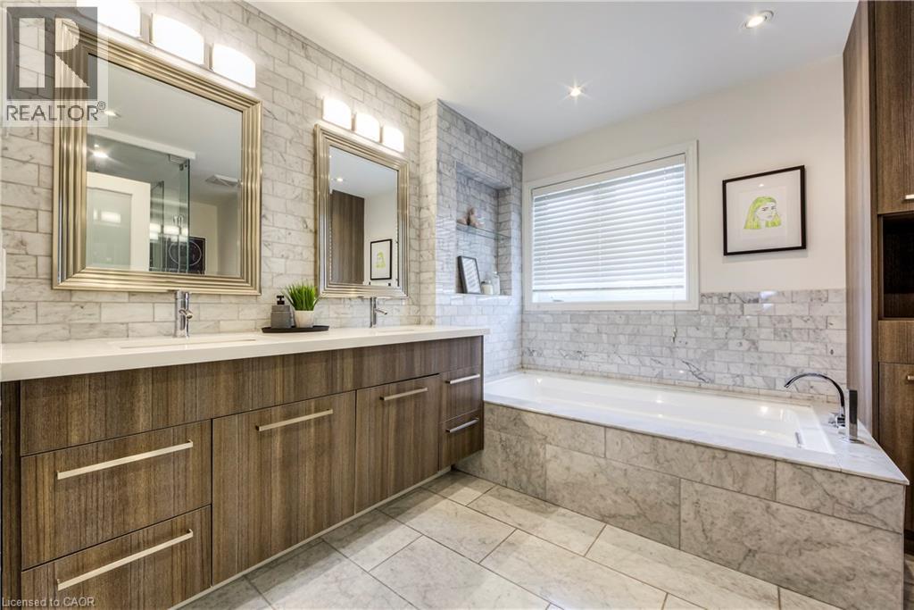 321 Dalesford Road, Toronto, Ontario  M8Y 1G8 - Photo 30 - 40825267