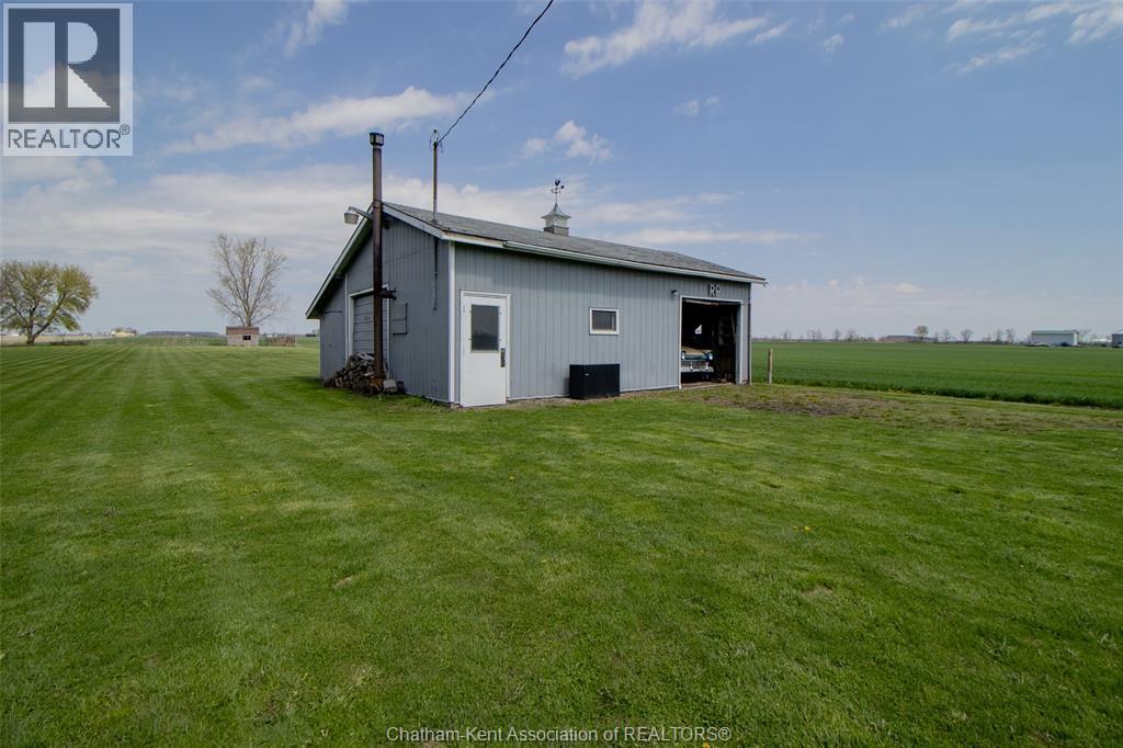 7621 Langstaff Line, Wallaceburg, Ontario  N8A 4L1 - Photo 7 - 26008872