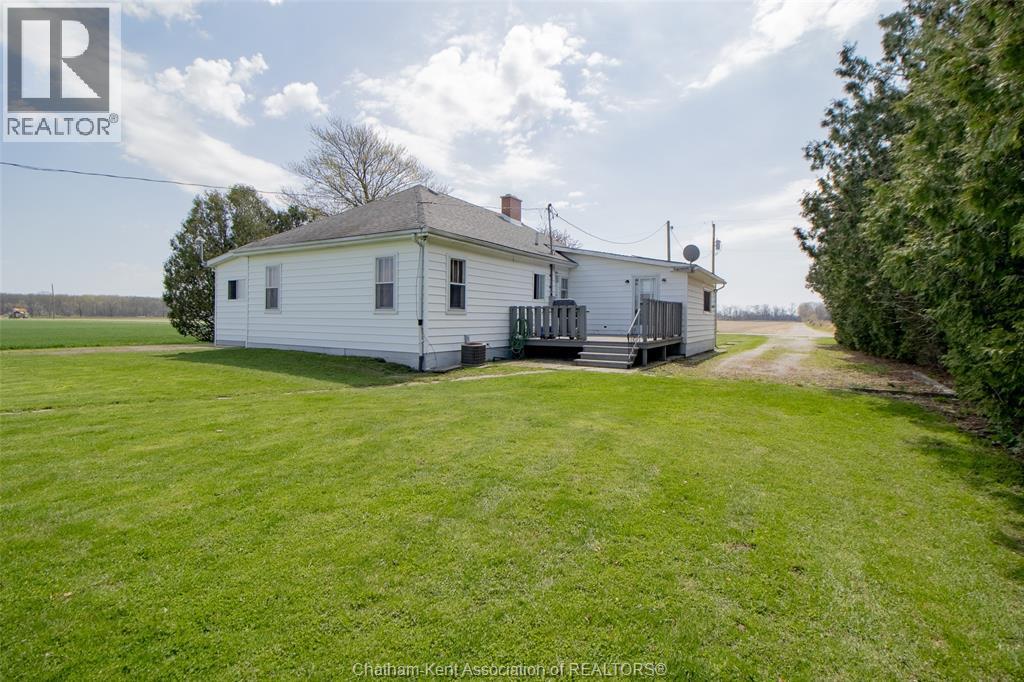 7621 Langstaff Line, Wallaceburg, Ontario  N8A 4L1 - Photo 8 - 26008872