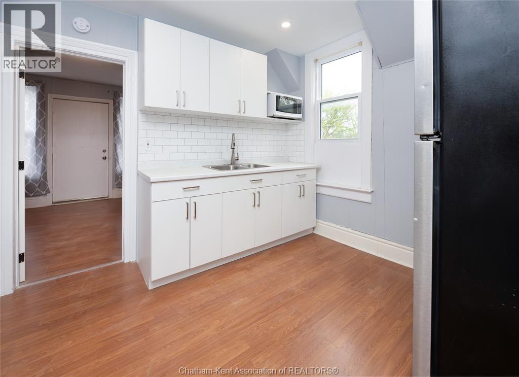 128 West Street, Chatham, Ontario  N7M 2R6 - Photo 4 - 26008439