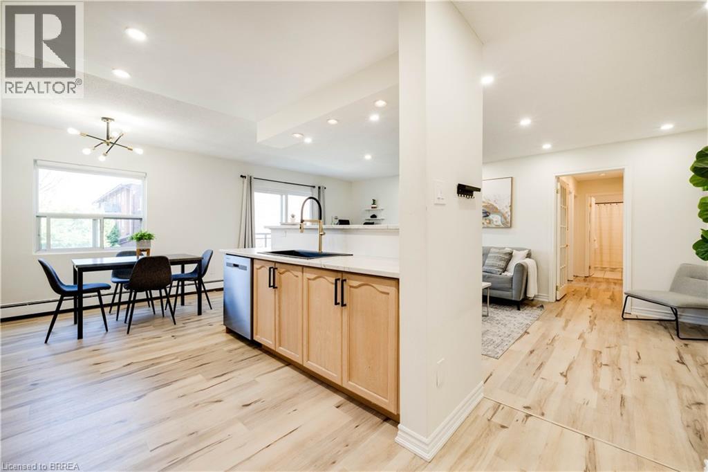 608 Grey Street Unit# 4, Brantford, Ontario  N3S 4Y1 - Photo 2 - 40820331